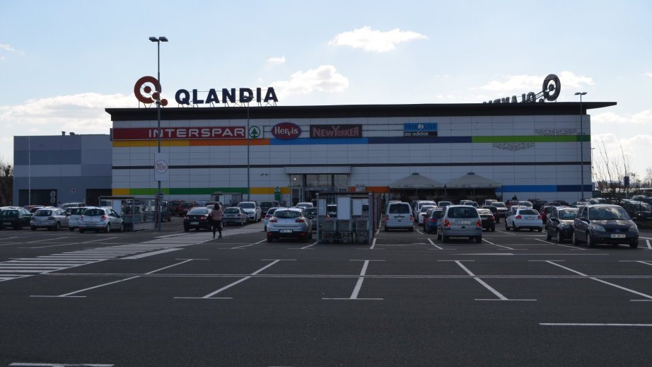 Shopping center Qlandia (2)